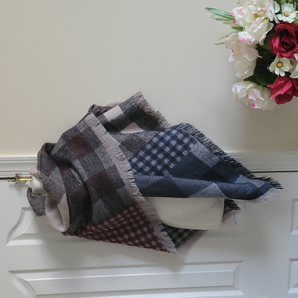 Apt 9 throw blanket scarf